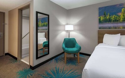 Days Inn & Suites by Wyndham Denver International Airport
