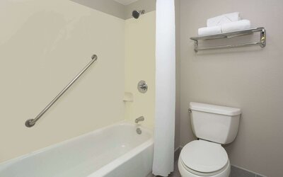 Days Inn & Suites by Wyndham Denver International Airport