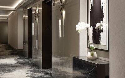 Vogue Hotel Montreal Downtown, Curio Collection by Hilton