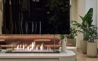 Vogue Hotel Montreal Downtown, Curio Collection by Hilton