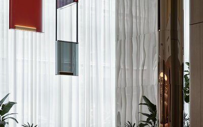 Vogue Hotel Montreal Downtown, Curio Collection by Hilton