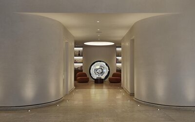 Vogue Hotel Montreal Downtown, Curio Collection by Hilton