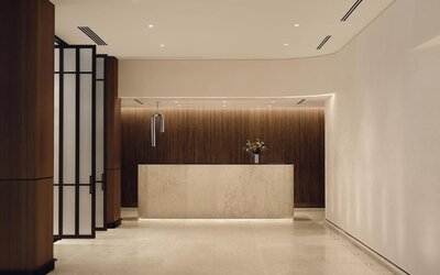 Vogue Hotel Montreal Downtown, Curio Collection by Hilton