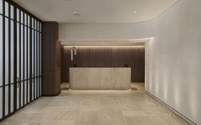Vogue Hotel Montreal Downtown, Curio Collection by Hilton