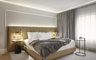Vogue Hotel Montreal Downtown, Curio Collection by Hilton