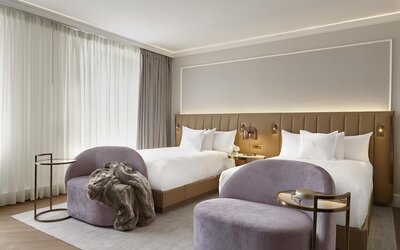 Vogue Hotel Montreal Downtown, Curio Collection by Hilton