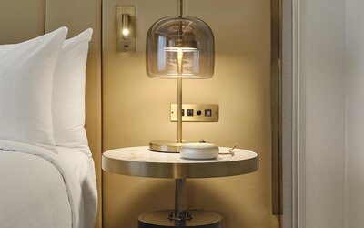Vogue Hotel Montreal Downtown, Curio Collection by Hilton