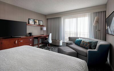 Courtyard by Marriott Denver Airport