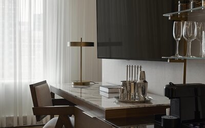 Vogue Hotel Montreal Downtown, Curio Collection by Hilton