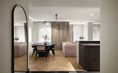 Vogue Hotel Montreal Downtown, Curio Collection by Hilton