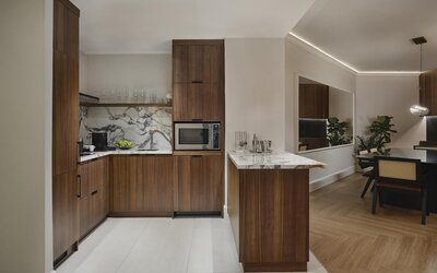 Vogue Hotel Montreal Downtown, Curio Collection by Hilton