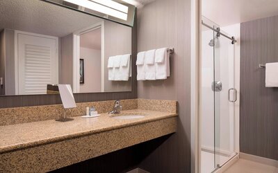 Courtyard by Marriott Denver Airport