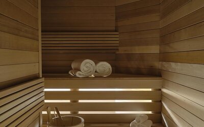 Vogue Hotel Montreal Downtown, Curio Collection by Hilton