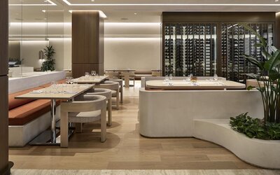 Vogue Hotel Montreal Downtown, Curio Collection by Hilton