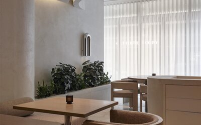 Vogue Hotel Montreal Downtown, Curio Collection by Hilton