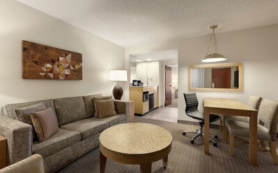 Embassy Suites by Hilton Denver International Airport