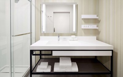 Hilton Garden Inn Montreal Midtown