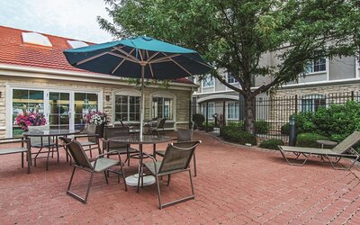 La Quinta Inn & Suites by Wyndham Denver Airport DIA