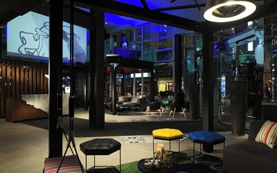 Renaissance Montreal Downtown Hotel