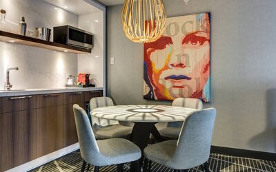 Renaissance Montreal Downtown Hotel
