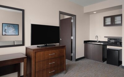 City Express by Marriott Denver Airport