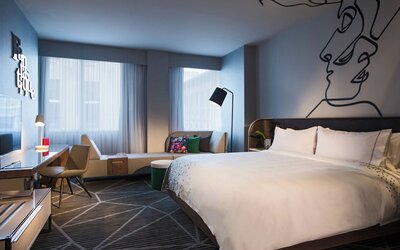 Renaissance Montreal Downtown Hotel