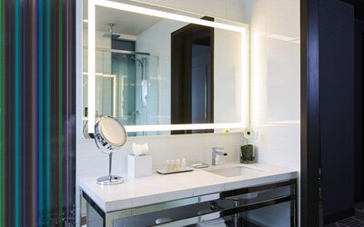 Renaissance Montreal Downtown Hotel