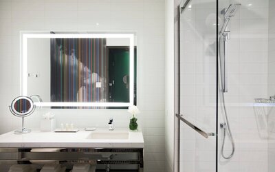 Renaissance Montreal Downtown Hotel