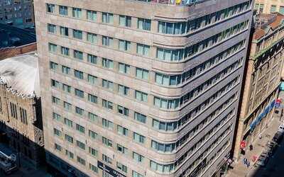 Renaissance Montreal Downtown Hotel