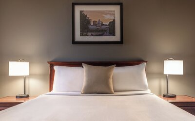 Hotel Faubourg Montreal