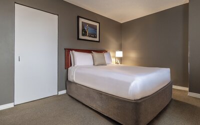 Hotel Faubourg Montreal