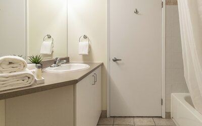 Hotel Faubourg Montreal