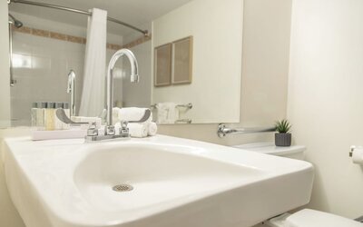 Hotel Faubourg Montreal