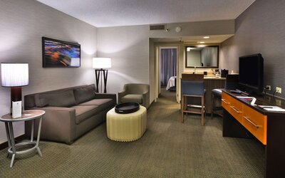 Embassy Suites by Hilton Denver Central Park