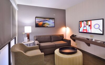 Embassy Suites by Hilton Denver Central Park