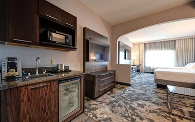 DoubleTree by Hilton Denver International Airport