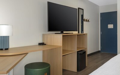 Spark By Hilton Montreal Midtown