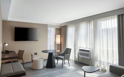 AC Hotel by Marriott Old Montreal
