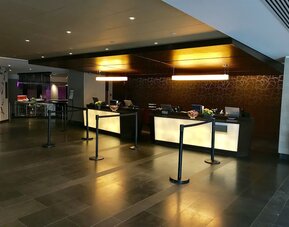 DoubleTree by Hilton Montreal