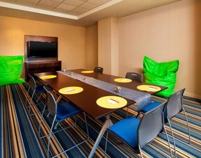 Meeting room at Aloft SFO.