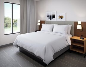 Staybridge Suites Montréal Airport - St-Laurent by IHG