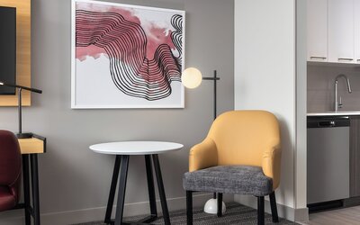 Staybridge Suites Montréal Airport - St-Laurent by IHG