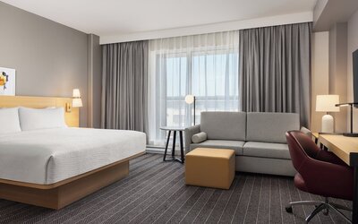 Staybridge Suites Montréal Airport - St-Laurent by IHG
