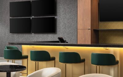 Staybridge Suites Montréal Airport - St-Laurent by IHG