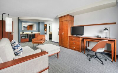 Courtyard By Marriott Farmington