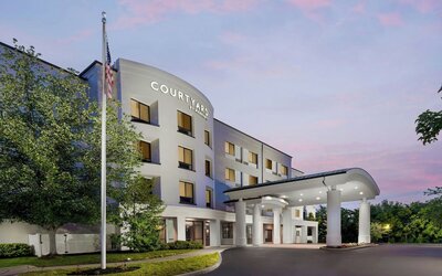 Courtyard By Marriott Farmington