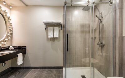 Empire Suites