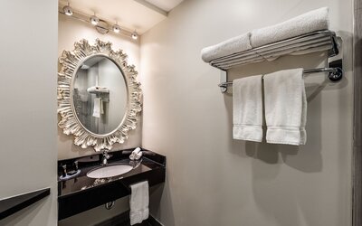 Empire Suites
