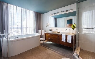 Warwick Le Crystal - Montréal