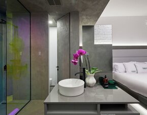 David Hotel